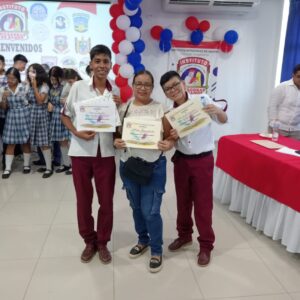 Orgullo Total: José López obtiene el 3.º lugar en concurso de poesía inédita juvenil